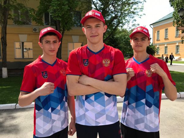 Сборная команда России по боксу среди юношей 15-16 лет получила экипировку Сборная команда России по боксу среди юношей 15-16 лет получила экипировку