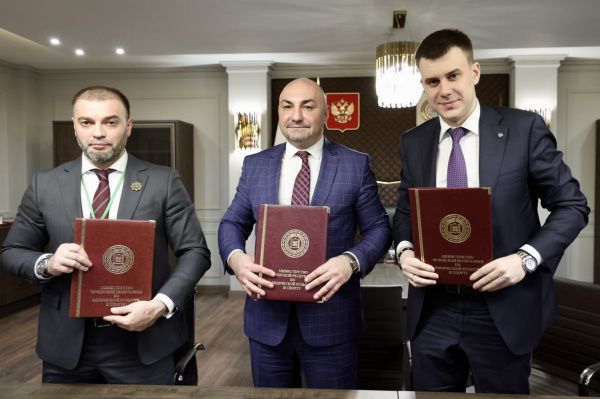 В Грозном в рамках Всероссийских соревнований по боксу среди студентов была учреждена Лига студенческого бокса В Грозном в рамках Всероссийских соревнований по боксу среди студентов была учреждена Лига студенческого бокса