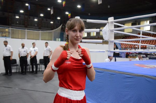 Тринадцать российских спортсменов вышли в полуфинал первенства Европы по боксу среди юношей и девушек 15-16 лет Тринадцать российских спортсменов вышли в полуфинал первенства Европы по боксу среди юношей и девушек 15-16 лет