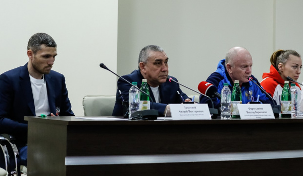 Сборная России по боксу встретилась со СМИ в преддверии вылета в Лондон Сборная России по боксу встретилась со СМИ в преддверии вылета в Лондон