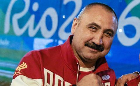Поздравляем с Днём рождения Александра Борисовича Лебзяка! 