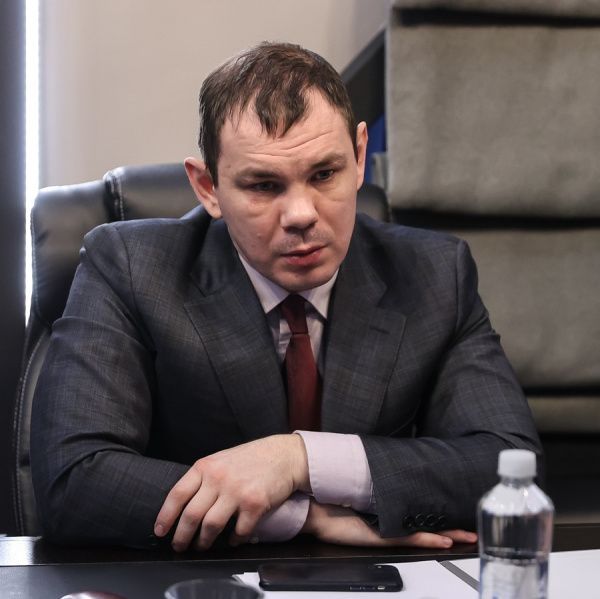 Егор Мехонцев: считаю команду ОКР главным фаворитом боксерских соревнований на Олимпиаде в Токио Егор Мехонцев: считаю команду ОКР главным фаворитом боксерских соревнований на Олимпиаде в Токио