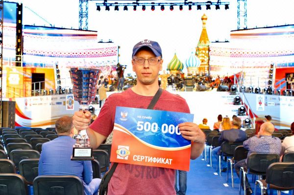 Победителем Кубка России по интерактивному боксу стал Александр Лещенко Победителем Кубка России по интерактивному боксу стал Александр Лещенко