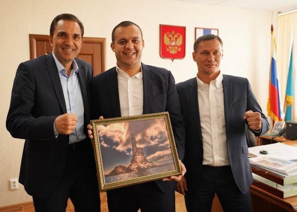 Центр Прогресса бокса имени Олега Саитова должен открыться в 2021 году в Южно-Сахалинске Центр Прогресса бокса имени Олега Саитова должен открыться в 2021 году в Южно-Сахалинске